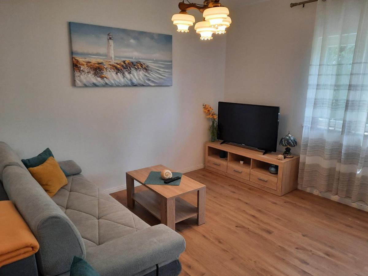 Apartmani Marta Marina Eksteriør bilde